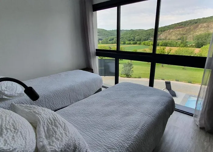 Veyrieres فيلة *